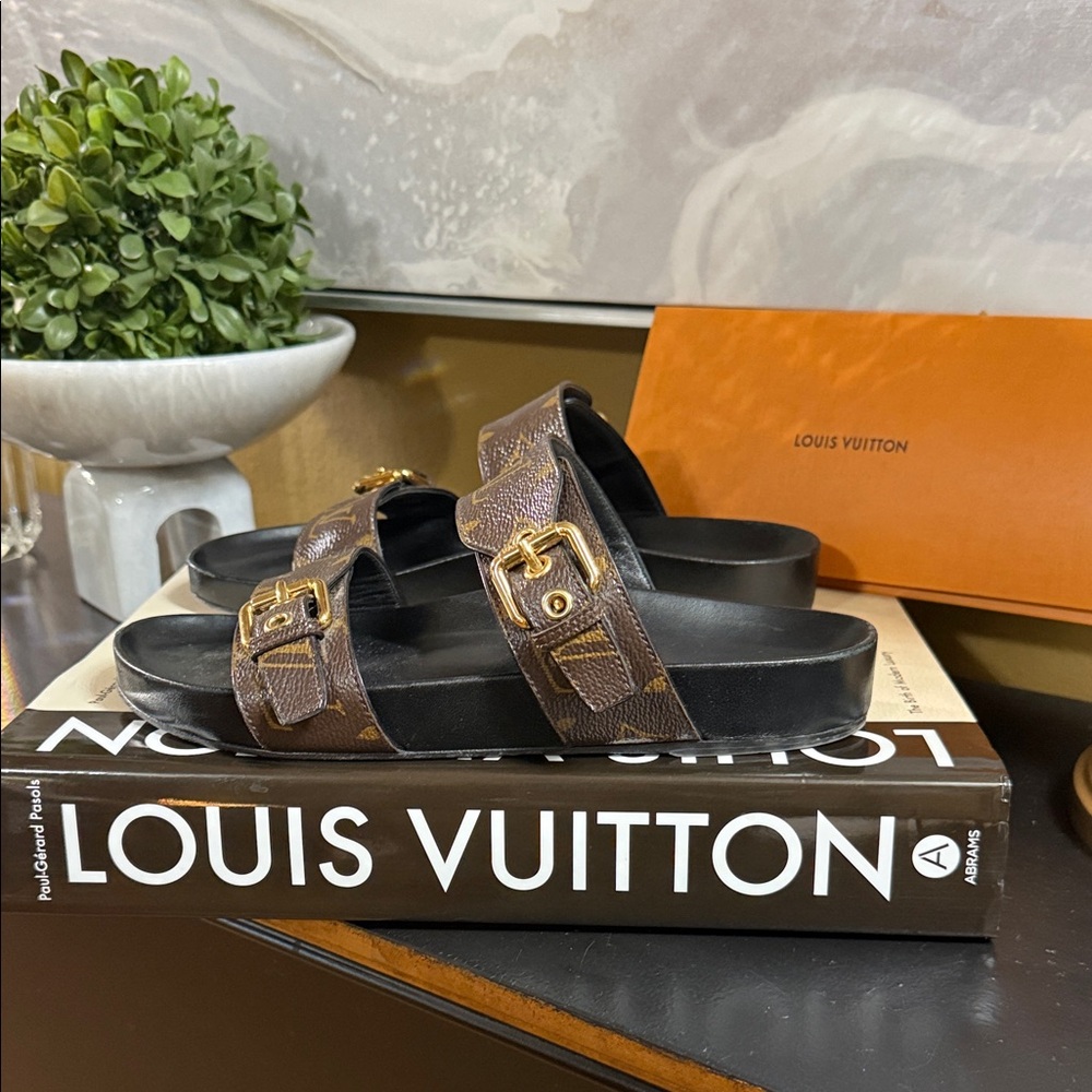 Louis Vuitton Bom Dia Sandals